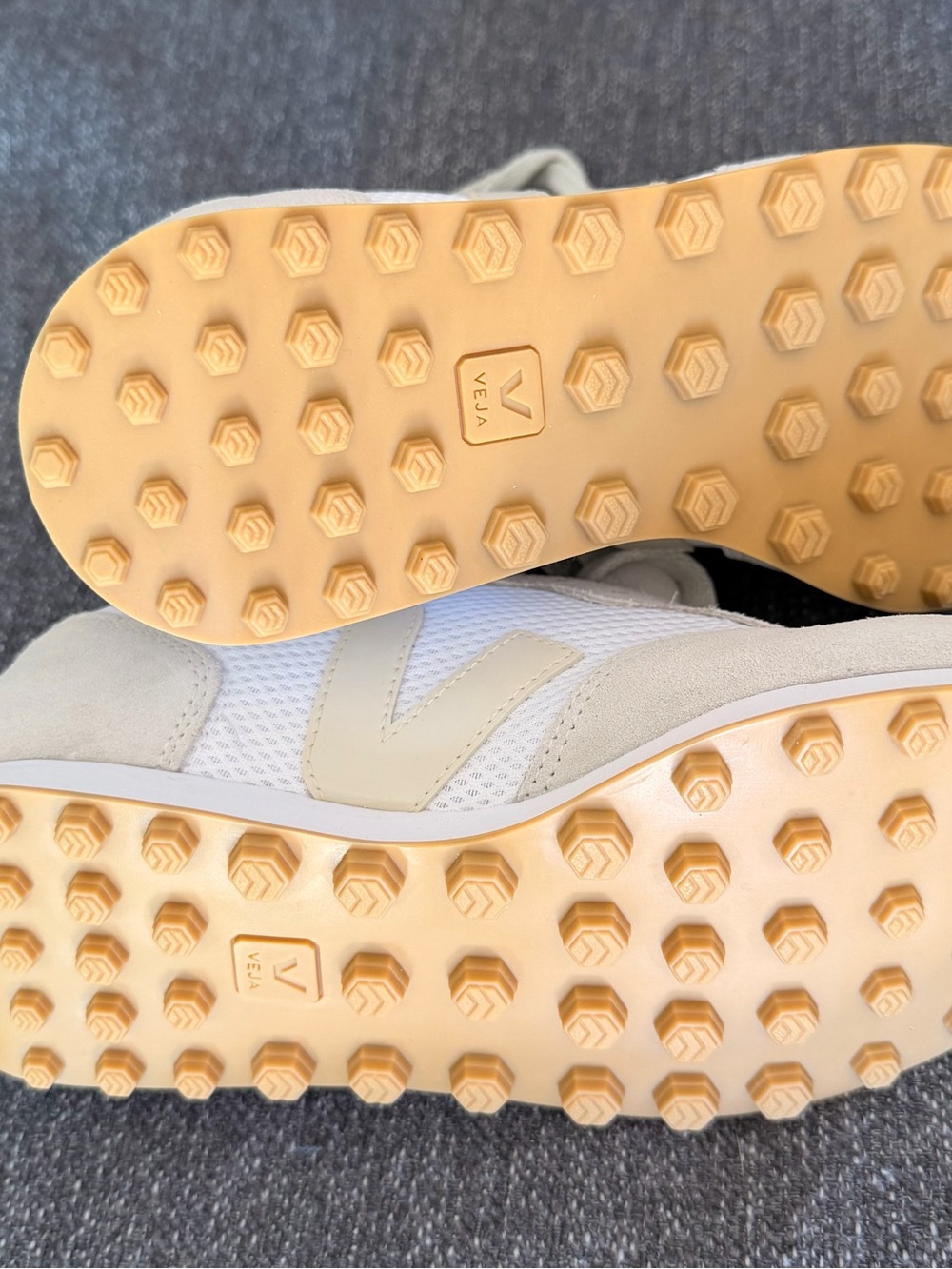 Veja Rio Sneaker - Picture 2 of 5